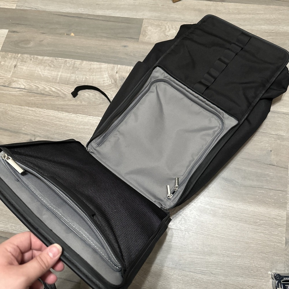 Kapten & Son Lund Pro All Black Backpack - Picture 16 of 16